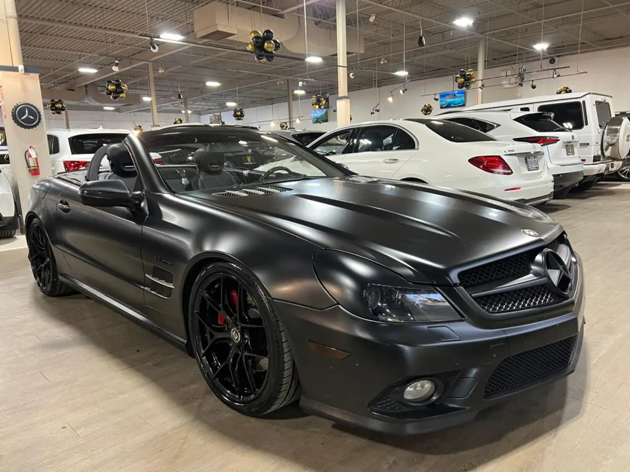 Mercedes-Benz SL снимка Mercedes-Benz SL