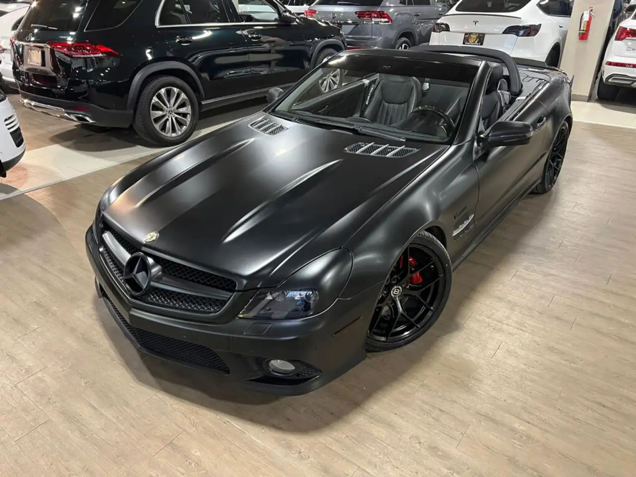 Mercedes-Benz SL снимка Mercedes-Benz SL