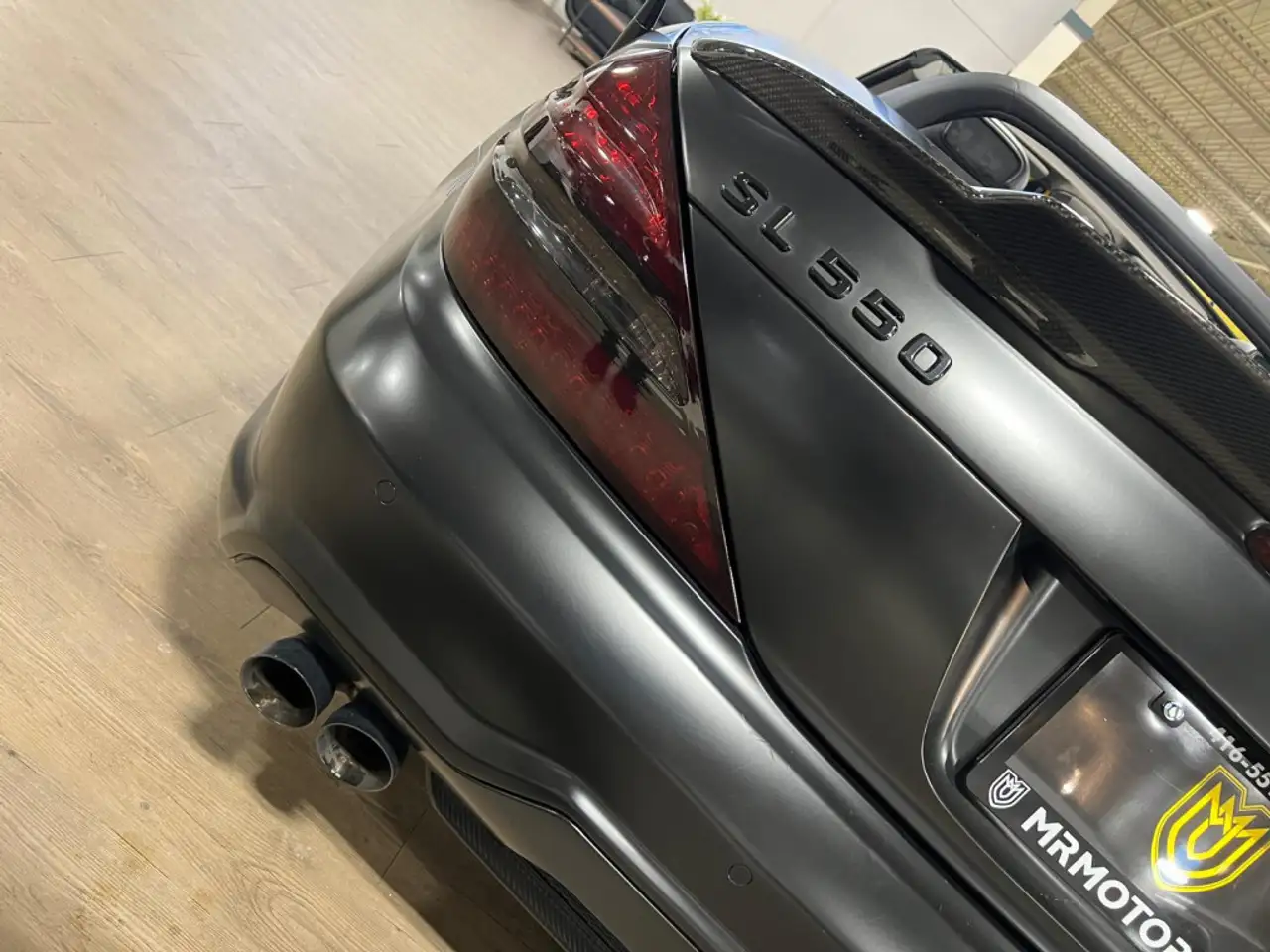 Mercedes-Benz SL снимка Mercedes-Benz SL