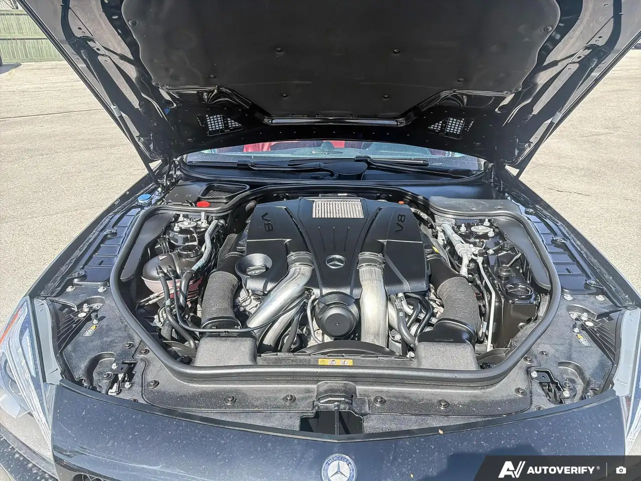Mercedes-Benz SL снимка Mercedes-Benz SL