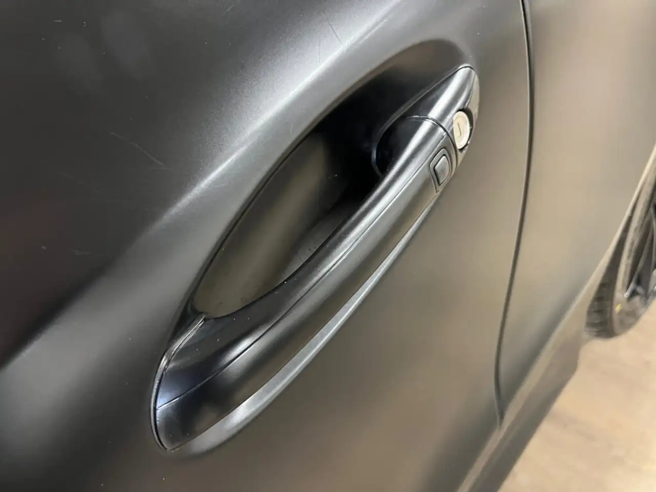 Mercedes-Benz SL снимка Mercedes-Benz SL