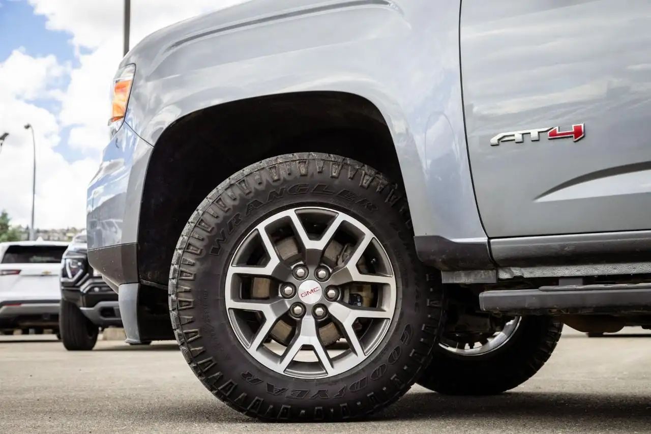 GMC Canyon снимка GMC Canyon