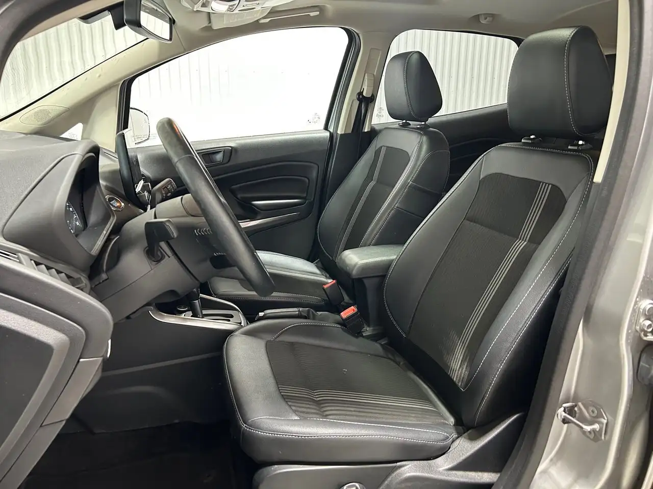 Ford EcoSport снимка Ford EcoSport