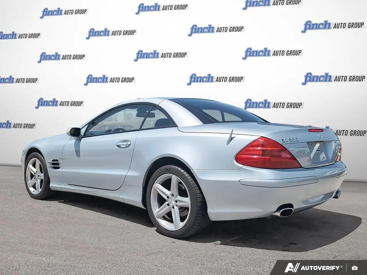 Mercedes-Benz SL photo Mercedes-Benz SL