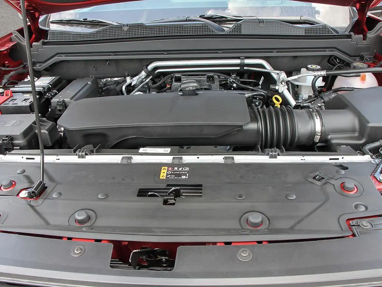 GMC Canyon photo GMC Canyon