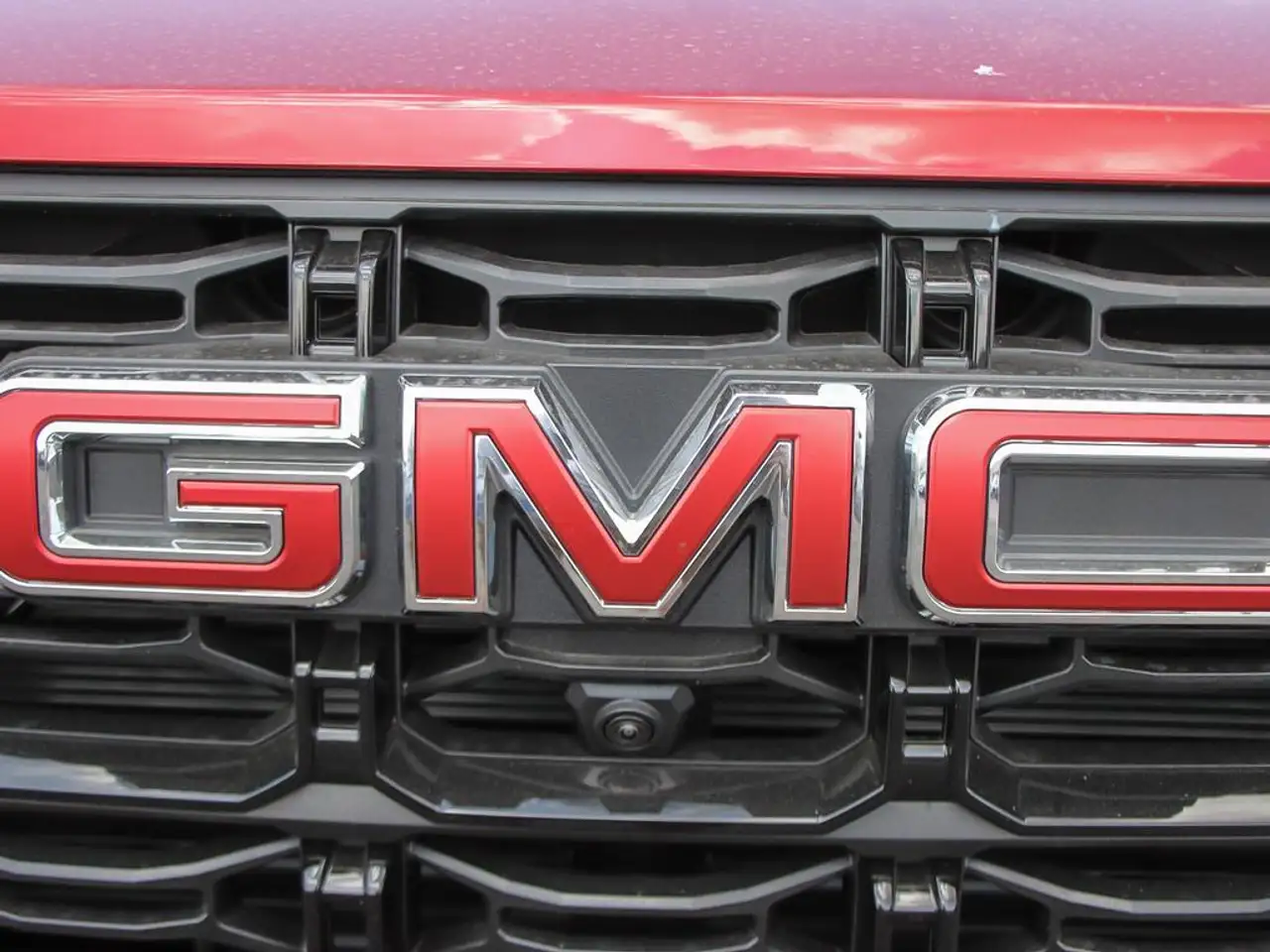 GMC Canyon photo GMC Canyon