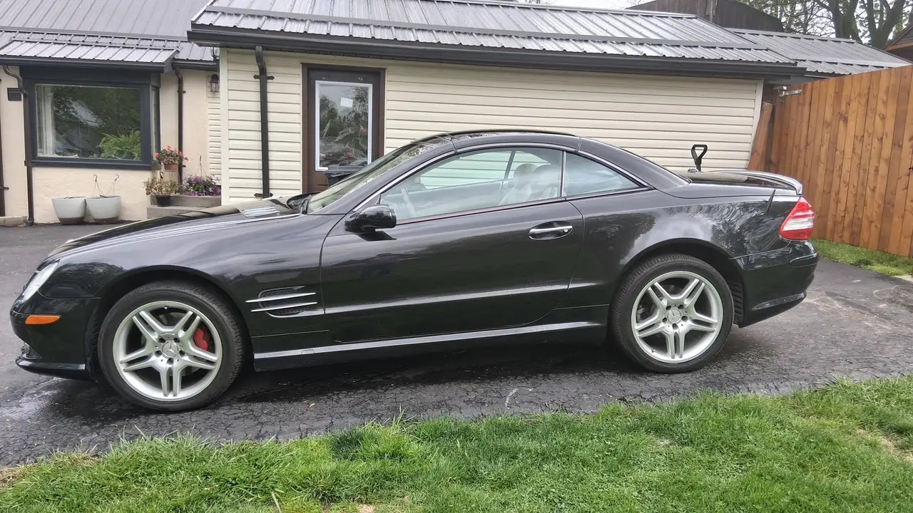 Mercedes-Benz SL снимка Mercedes-Benz SL