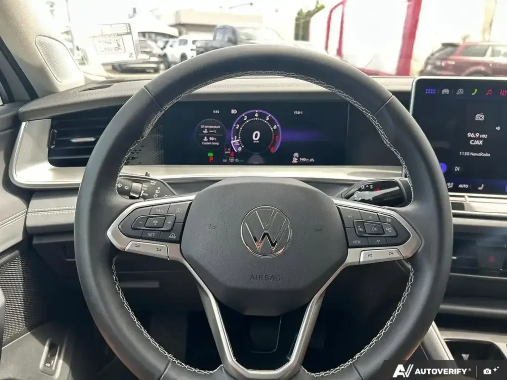 Volkswagen Tiguan снимка Volkswagen Tiguan