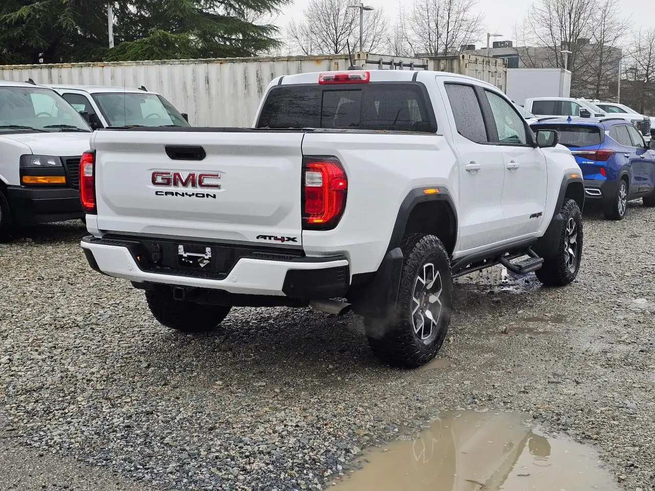 GMC Canyon снимка GMC Canyon