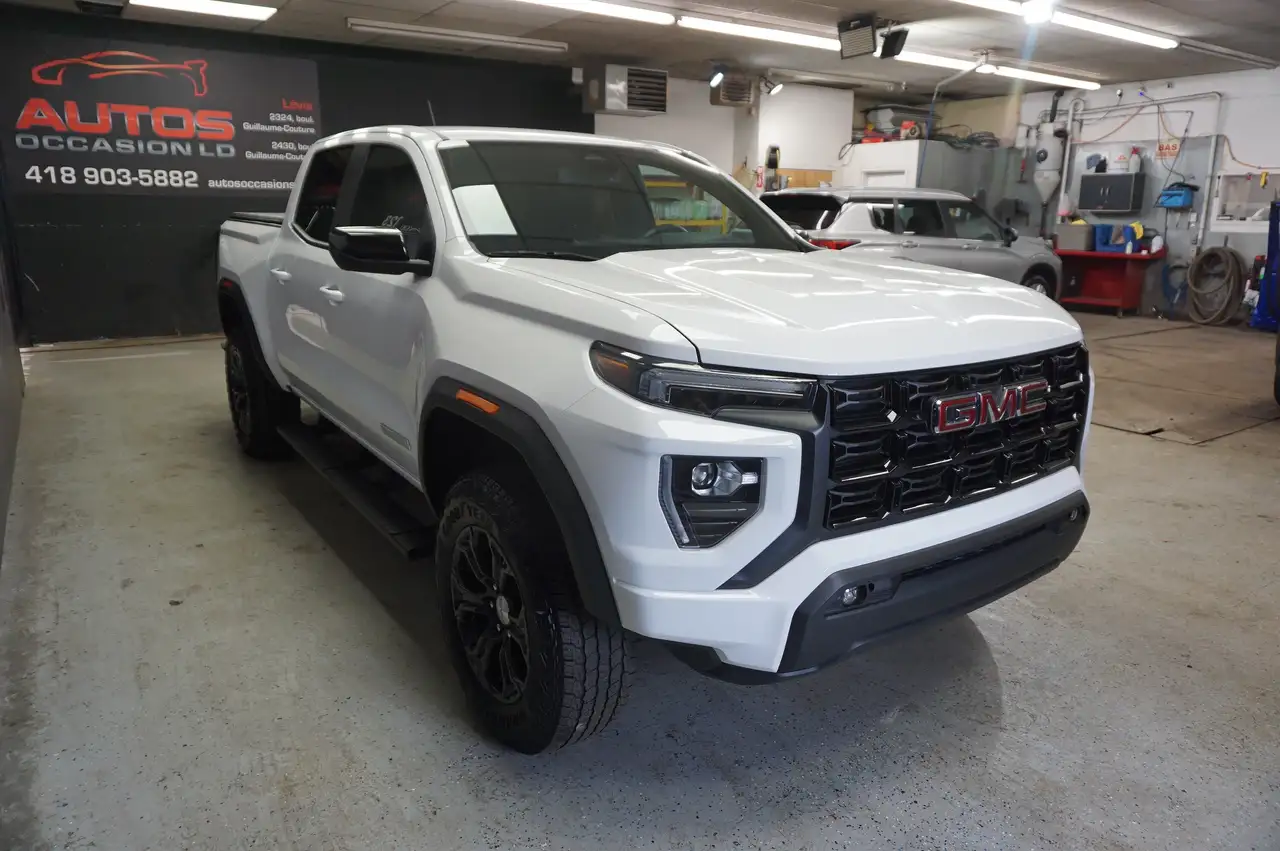 GMC Canyon photo GMC Canyon