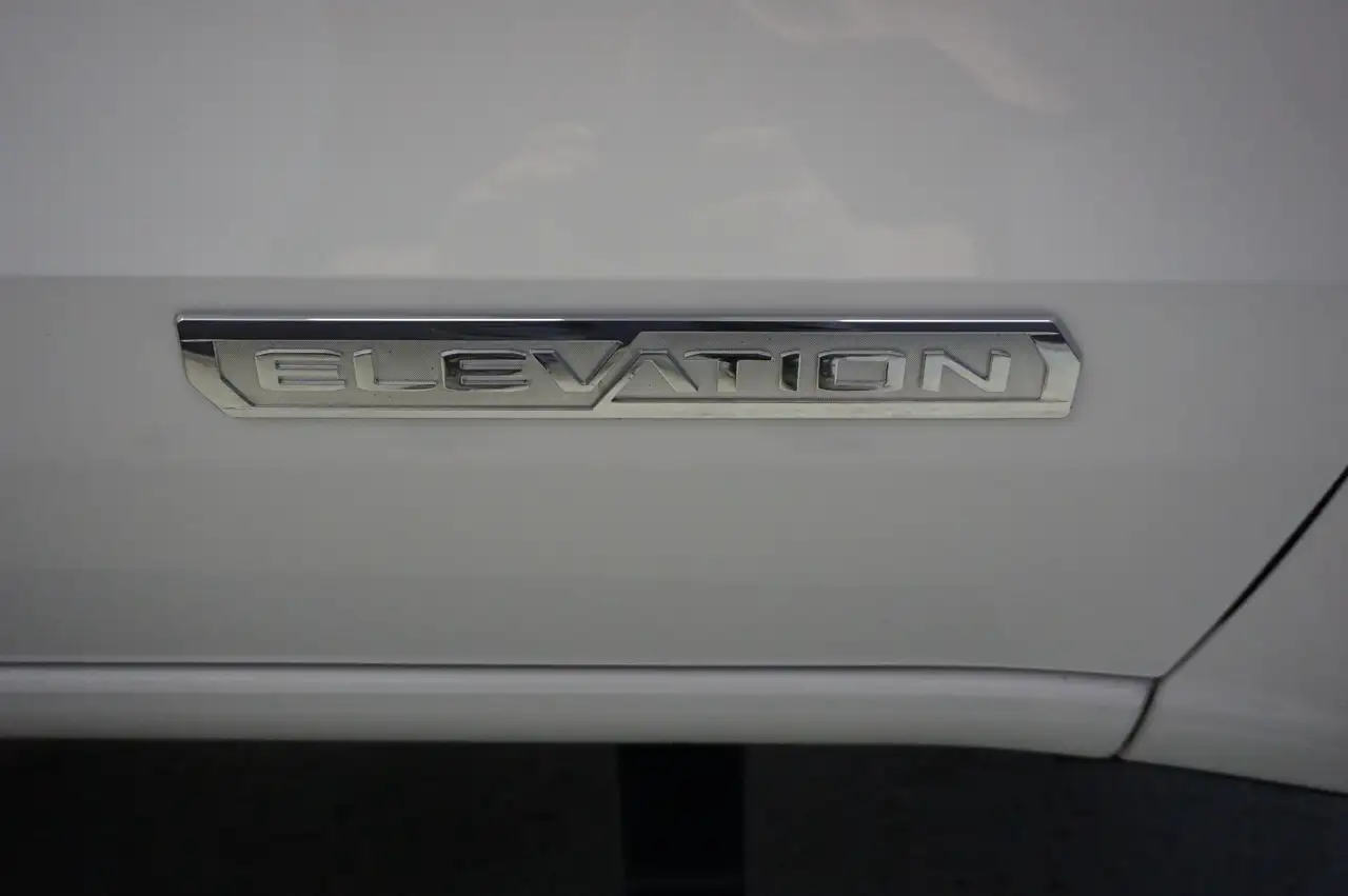 GMC Canyon photo GMC Canyon