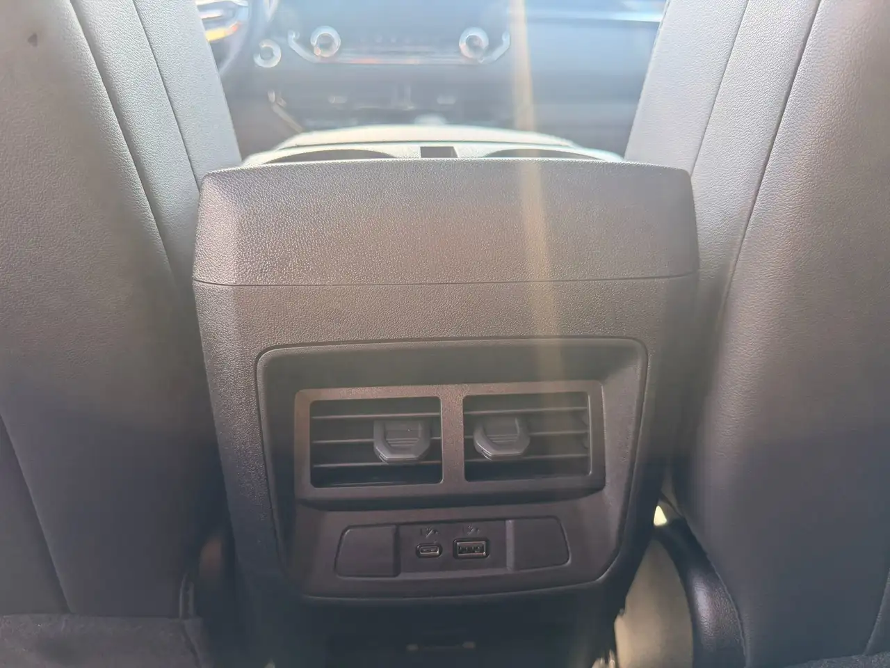 GMC Canyon photo GMC Canyon