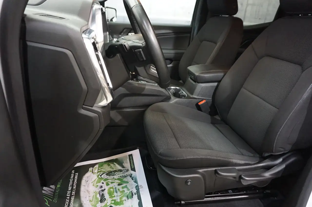 GMC Canyon photo GMC Canyon