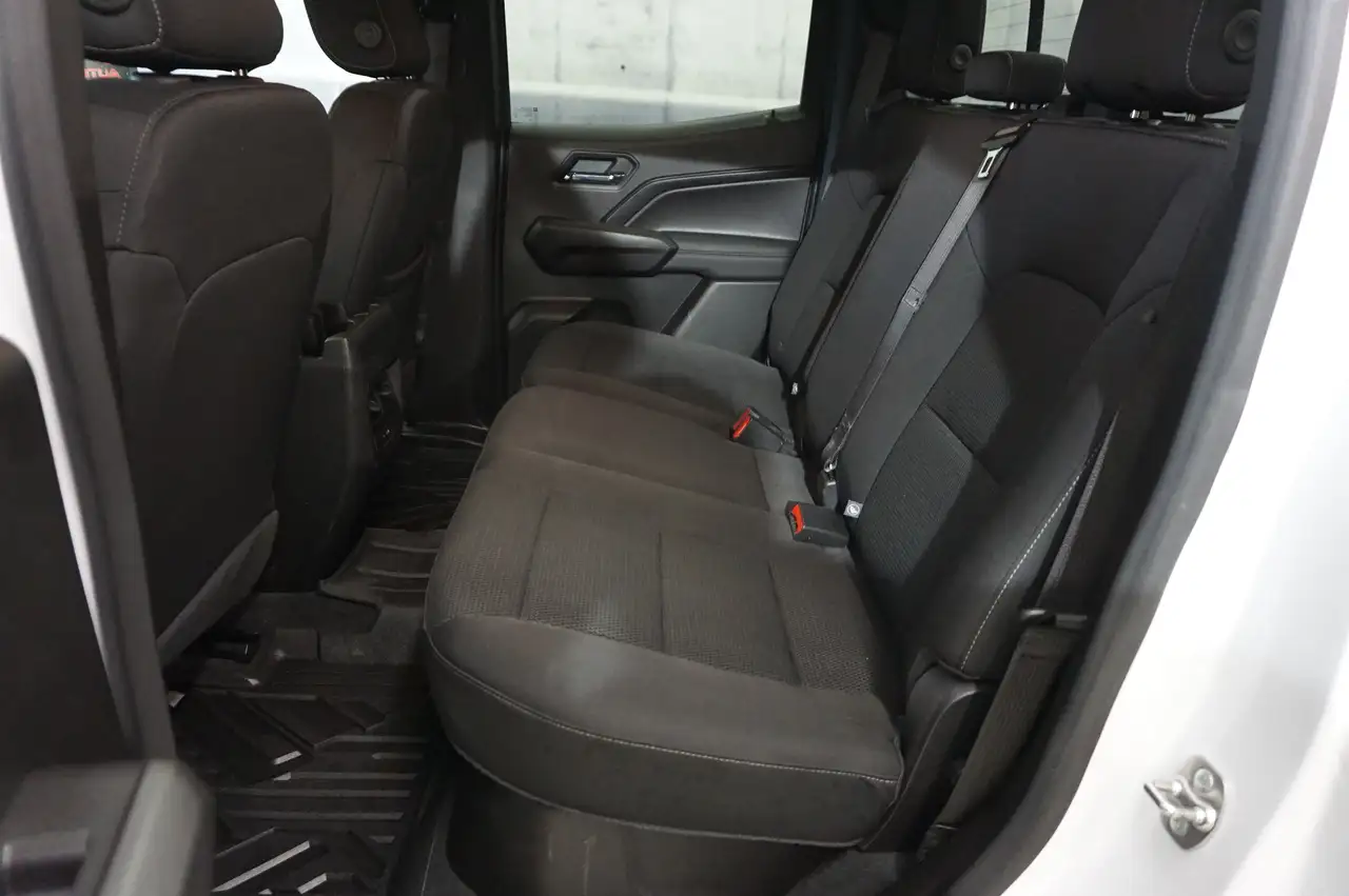 GMC Canyon photo GMC Canyon