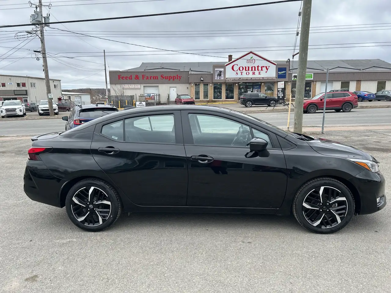 Nissan Versa снимка Nissan Versa