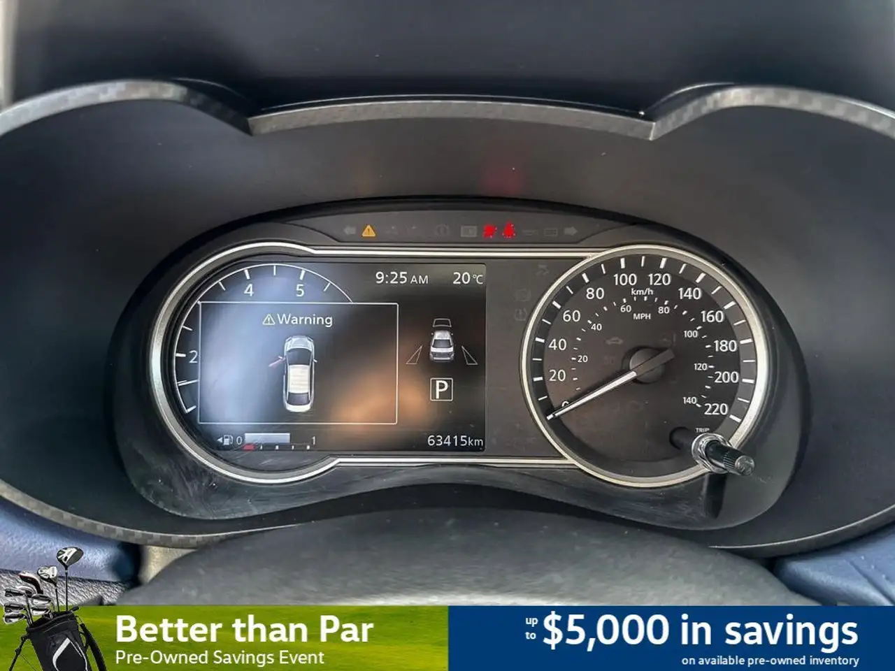 Nissan Versa снимка Nissan Versa