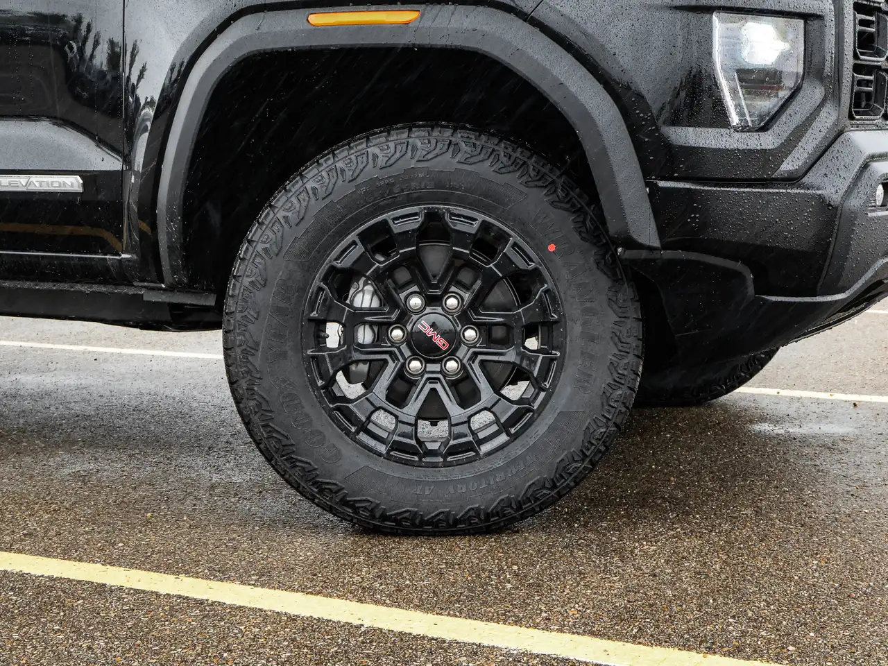 GMC Canyon снимка GMC Canyon
