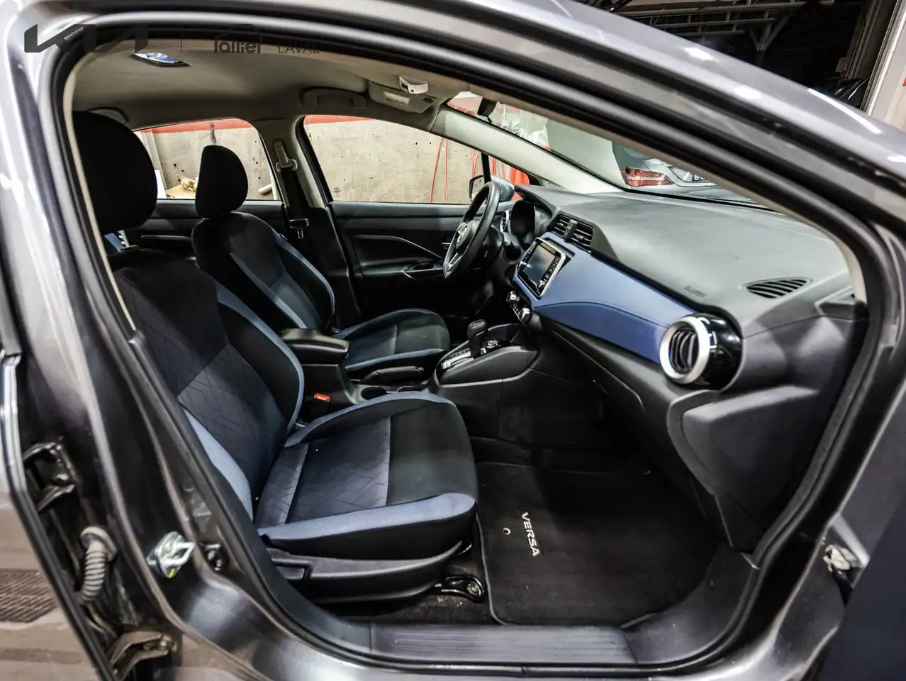 Nissan Versa снимка Nissan Versa