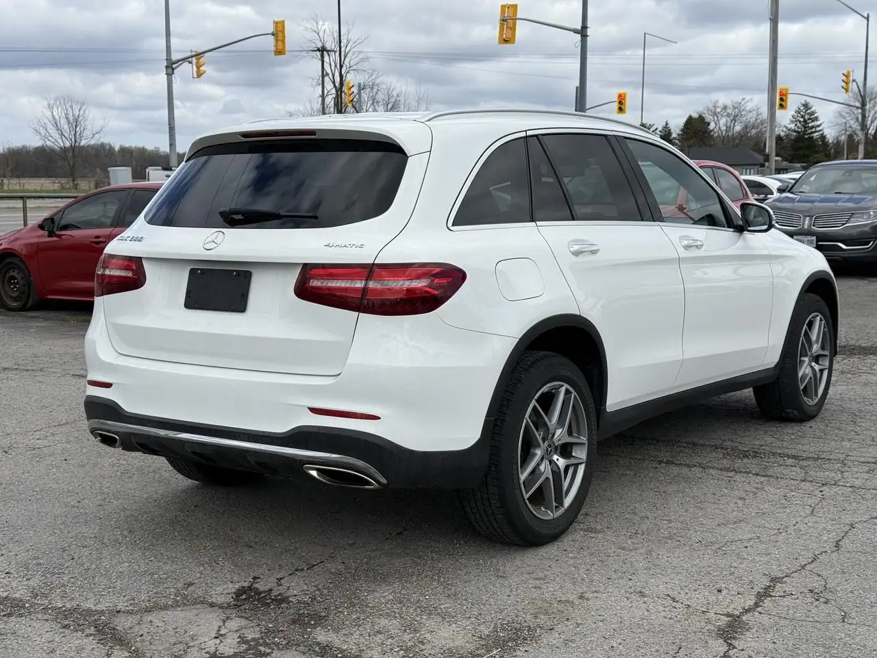 Mercedes-Benz GLC снимка Mercedes-Benz GLC