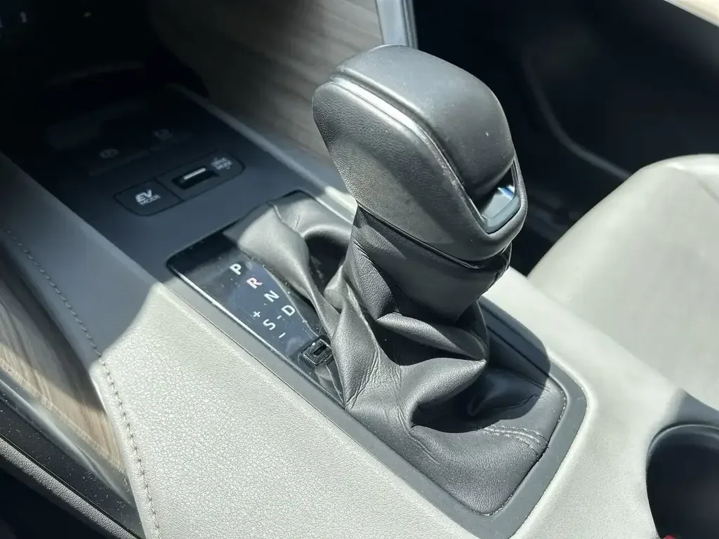 Toyota Venza снимка Toyota Venza