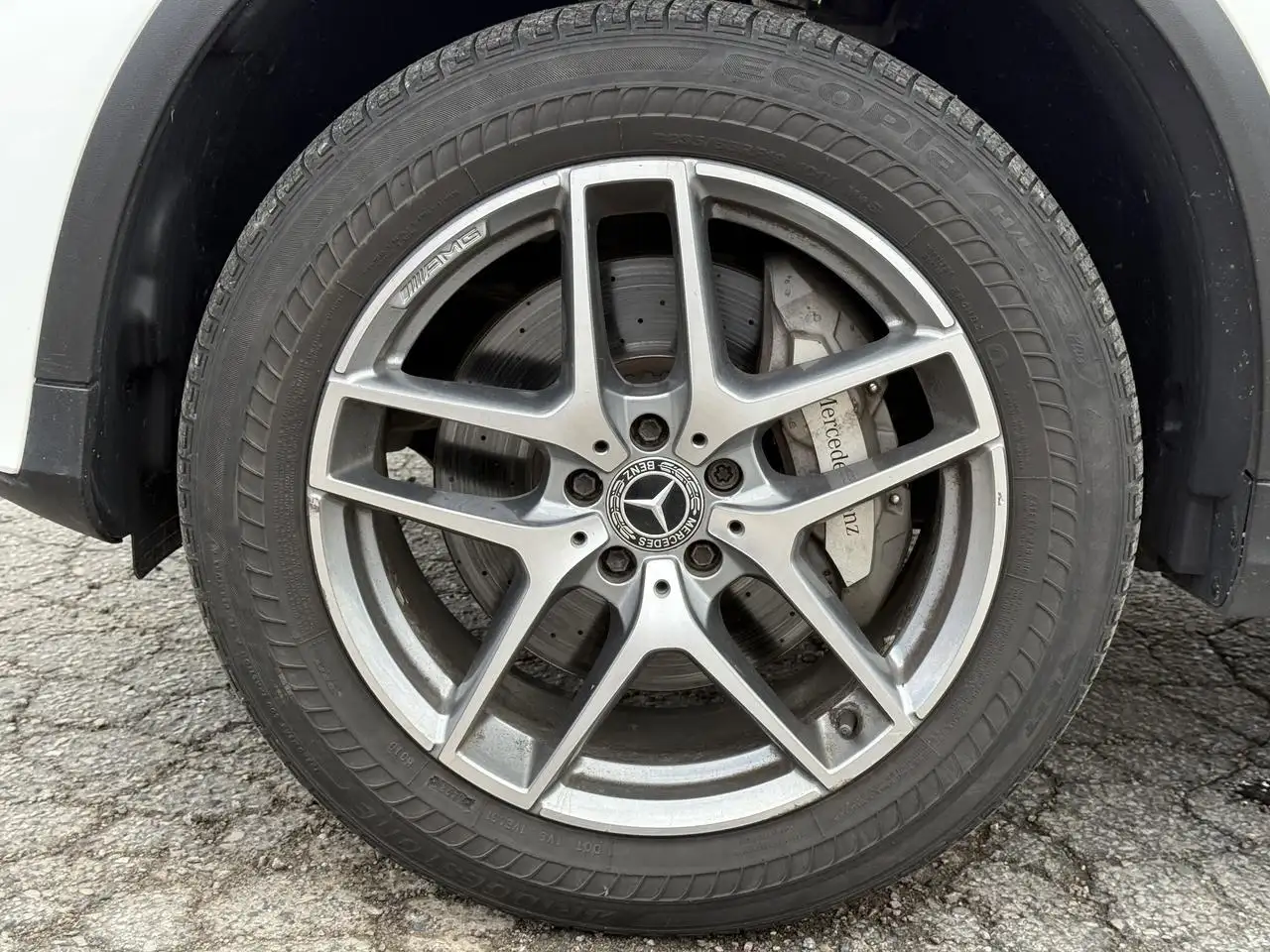 Mercedes-Benz GLC снимка Mercedes-Benz GLC