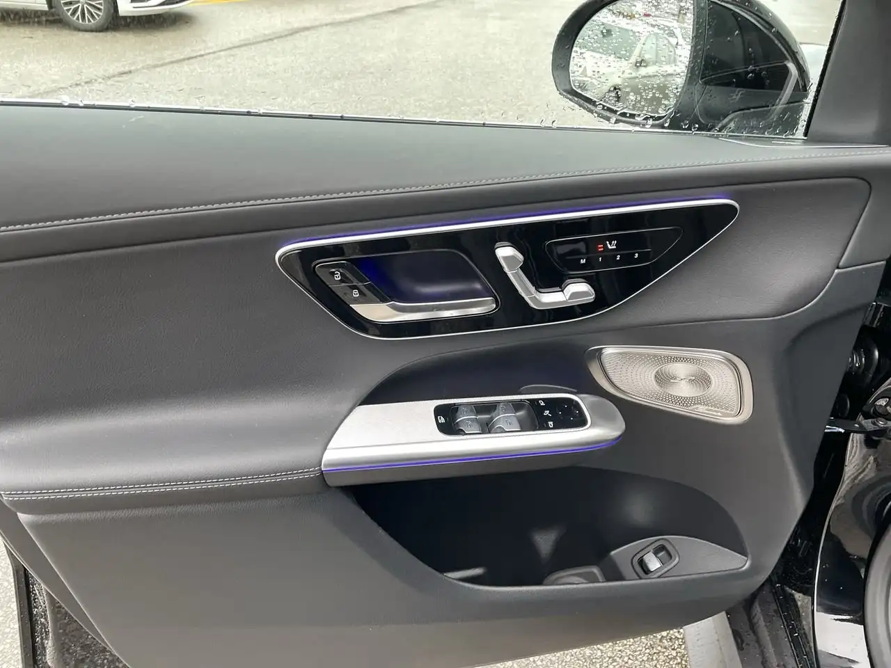 Mercedes-Benz GLC снимка Mercedes-Benz GLC