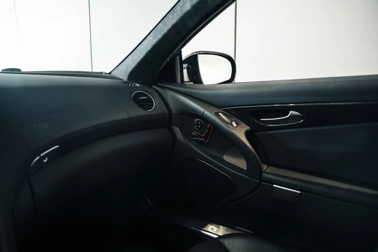Mercedes-Benz SL снимка Mercedes-Benz SL