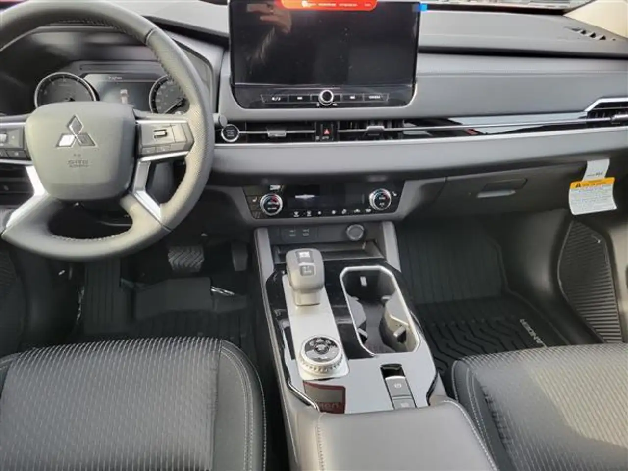Mitsubishi Outlander снимка Mitsubishi Outlander