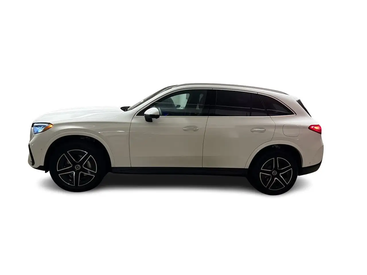 Mercedes-Benz GLC снимка Mercedes-Benz GLC