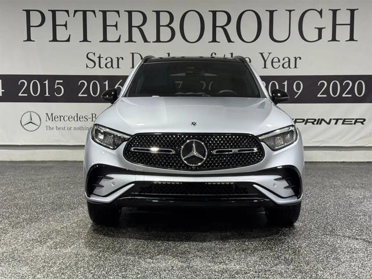 Mercedes-Benz GLC снимка Mercedes-Benz GLC