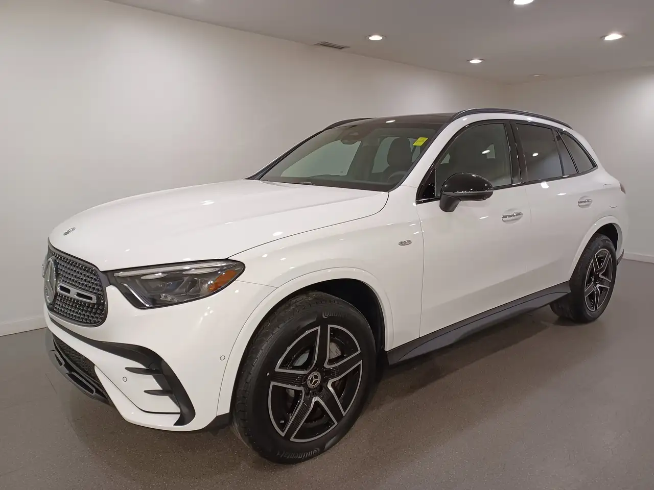 Mercedes-Benz GLC снимка Mercedes-Benz GLC