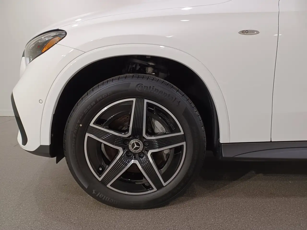 Mercedes-Benz GLC снимка Mercedes-Benz GLC