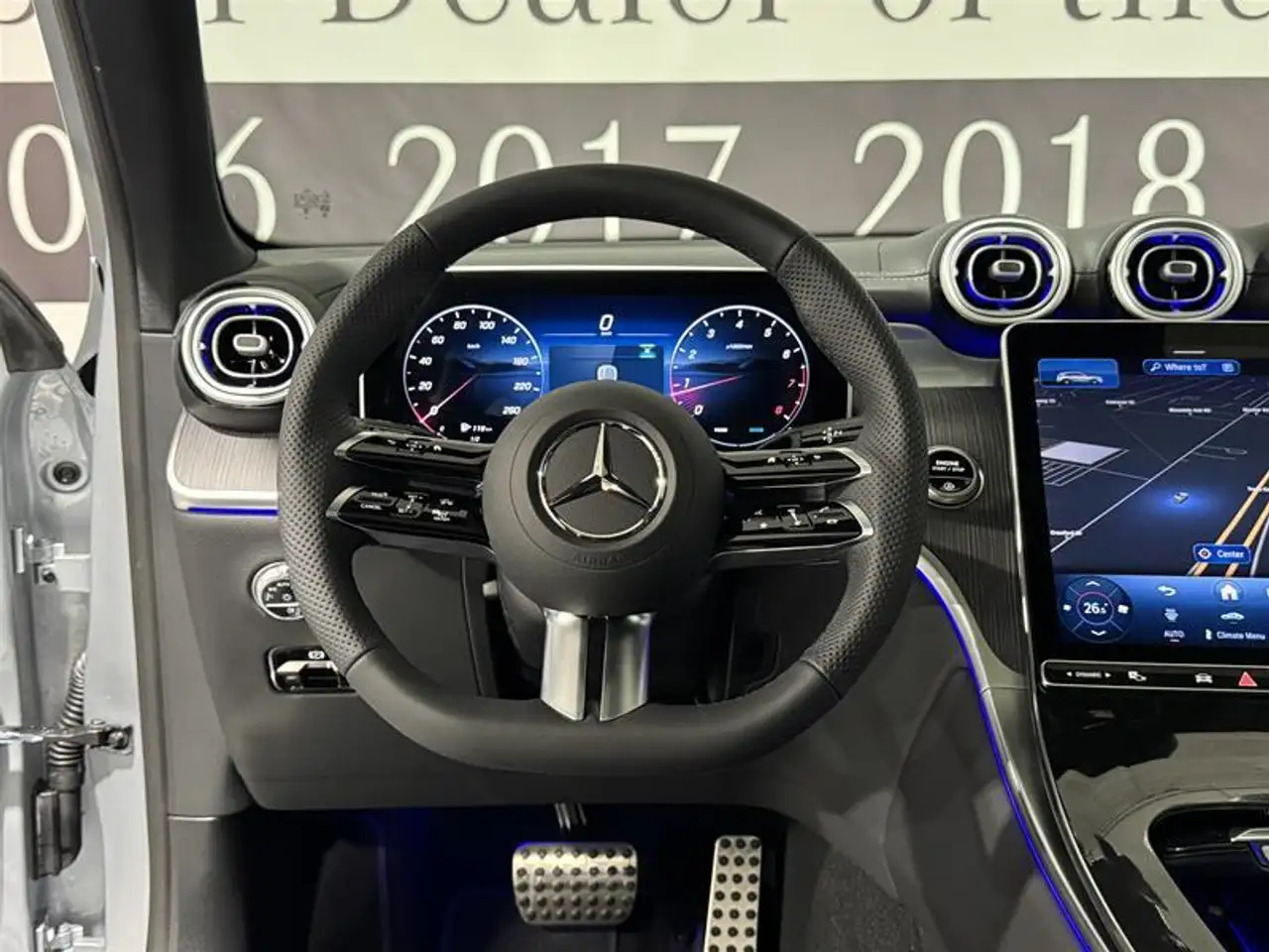 Mercedes-Benz GLC снимка Mercedes-Benz GLC