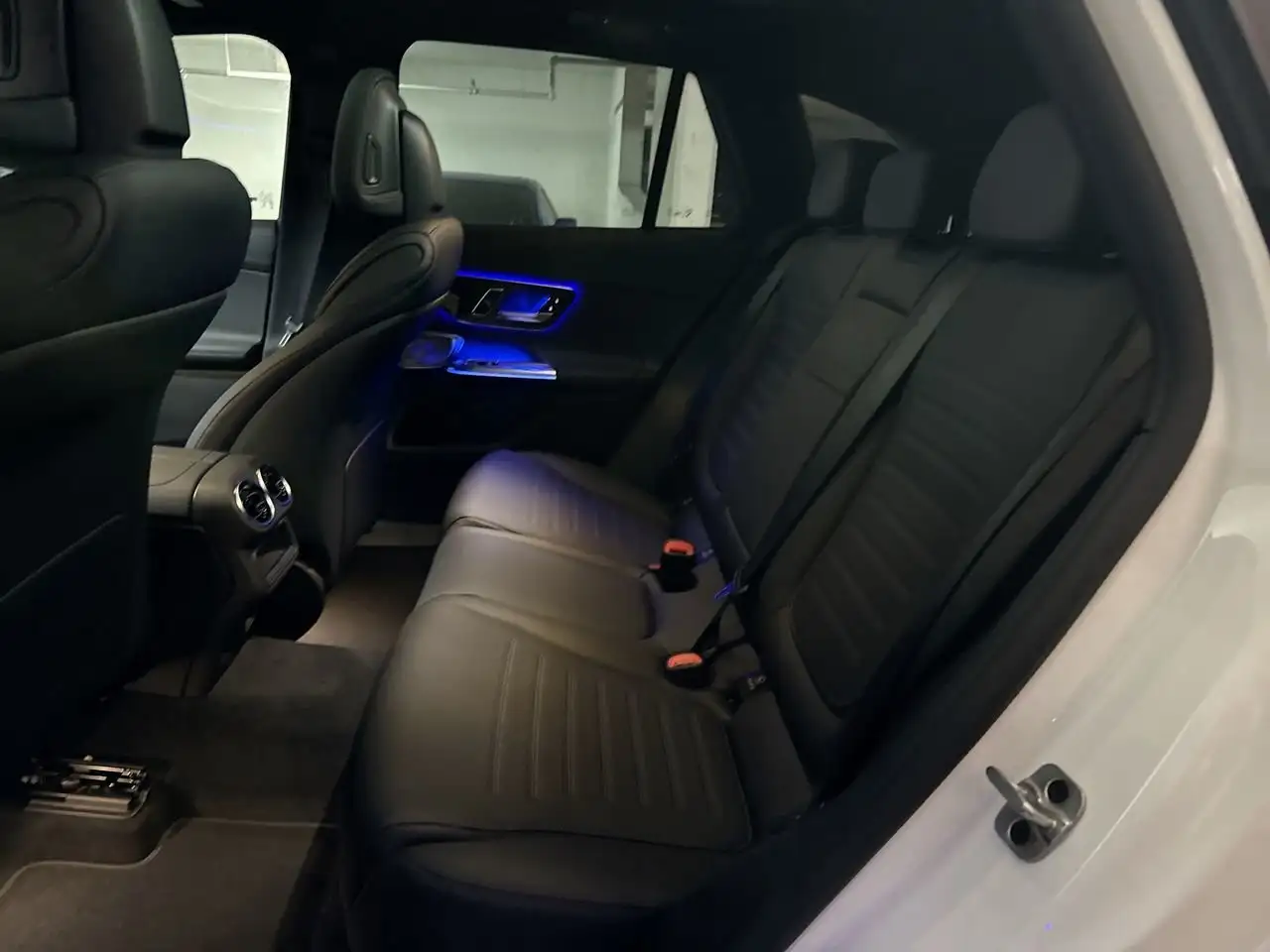 Mercedes-Benz GLC снимка Mercedes-Benz GLC