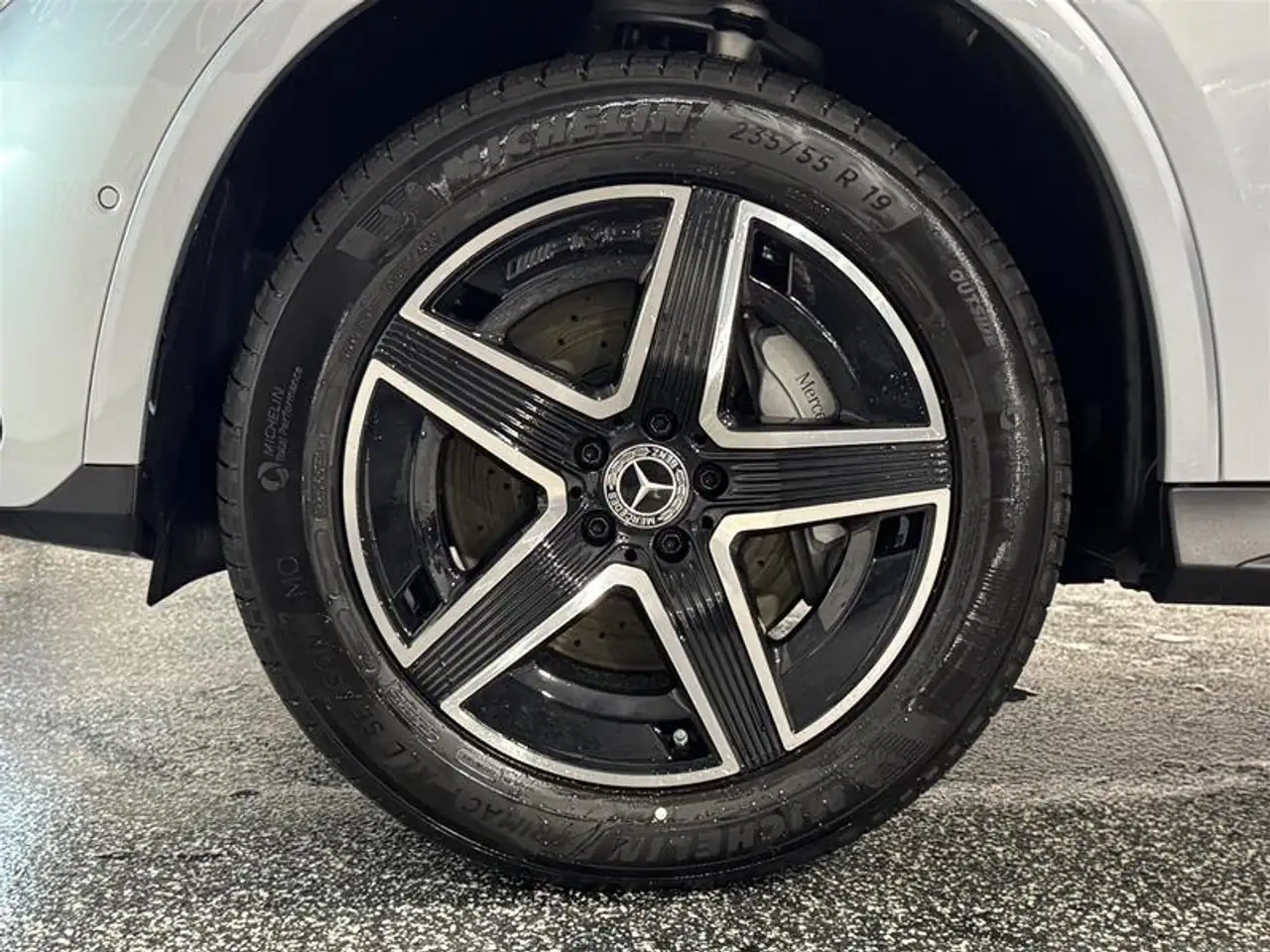 Mercedes-Benz GLC снимка Mercedes-Benz GLC