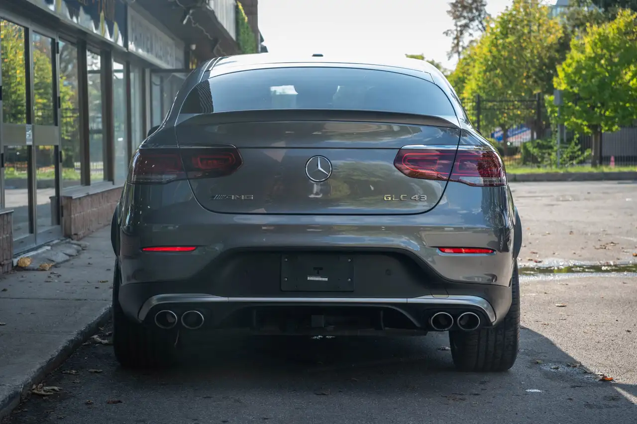 Mercedes-Benz GLC снимка Mercedes-Benz GLC