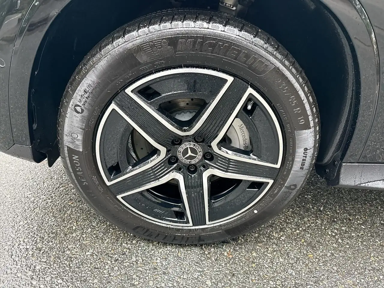 Mercedes-Benz GLC снимка Mercedes-Benz GLC