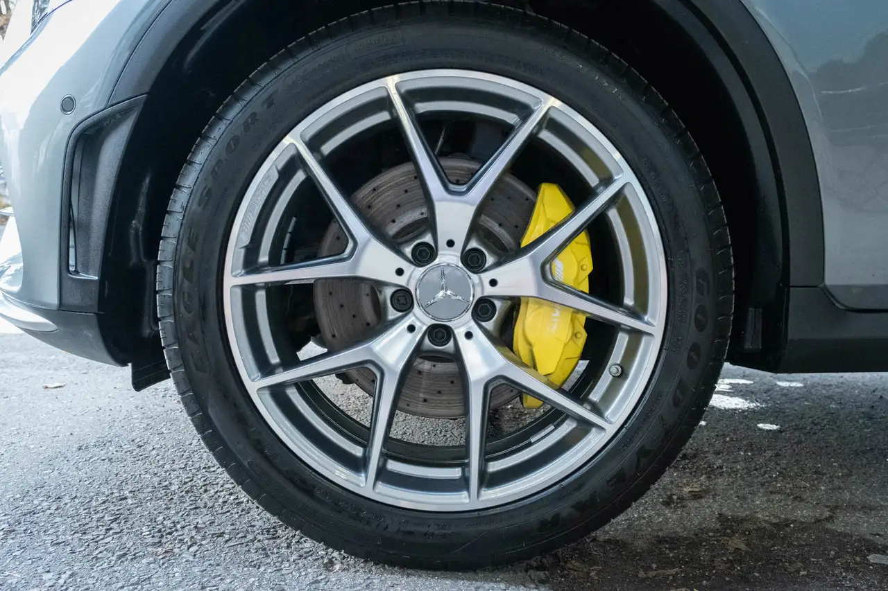 Mercedes-Benz GLC снимка Mercedes-Benz GLC