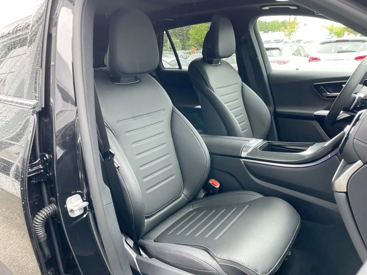 Mercedes-Benz GLC снимка Mercedes-Benz GLC