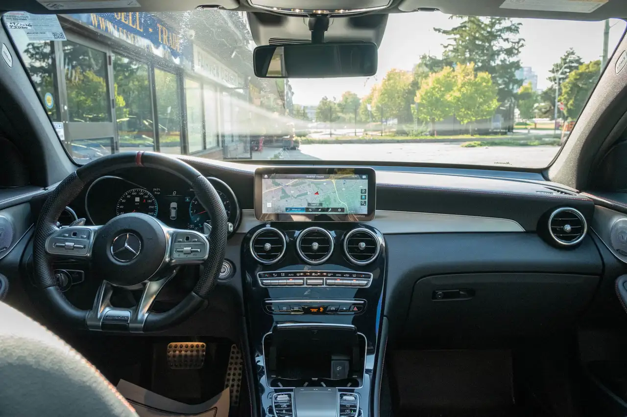Mercedes-Benz GLC снимка Mercedes-Benz GLC
