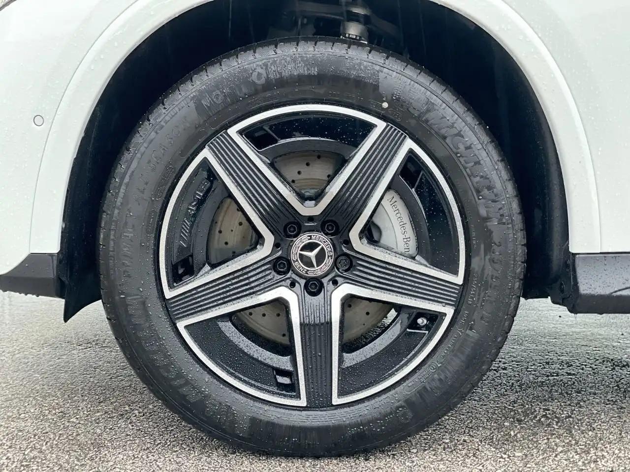 Mercedes-Benz GLC снимка Mercedes-Benz GLC