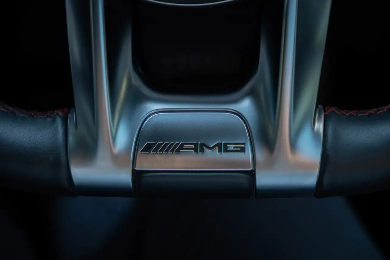 Mercedes-Benz GLC снимка Mercedes-Benz GLC