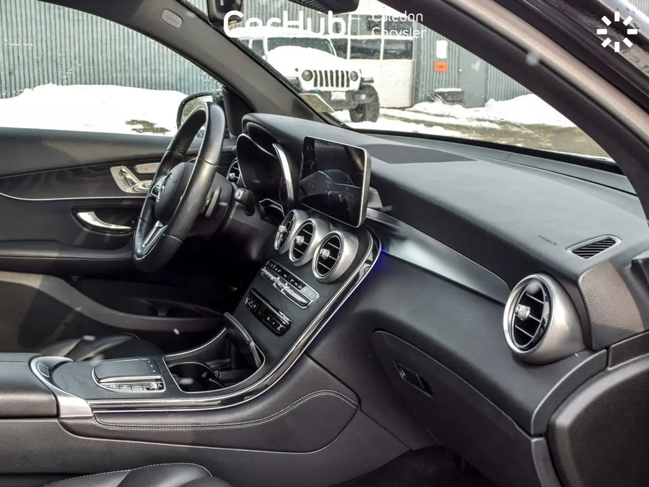 Mercedes-Benz GLC снимка Mercedes-Benz GLC