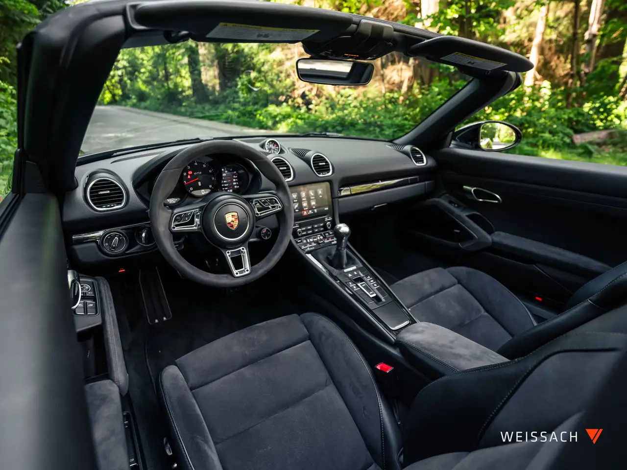 Porsche 718 Boxster photo Porsche 718 Boxster