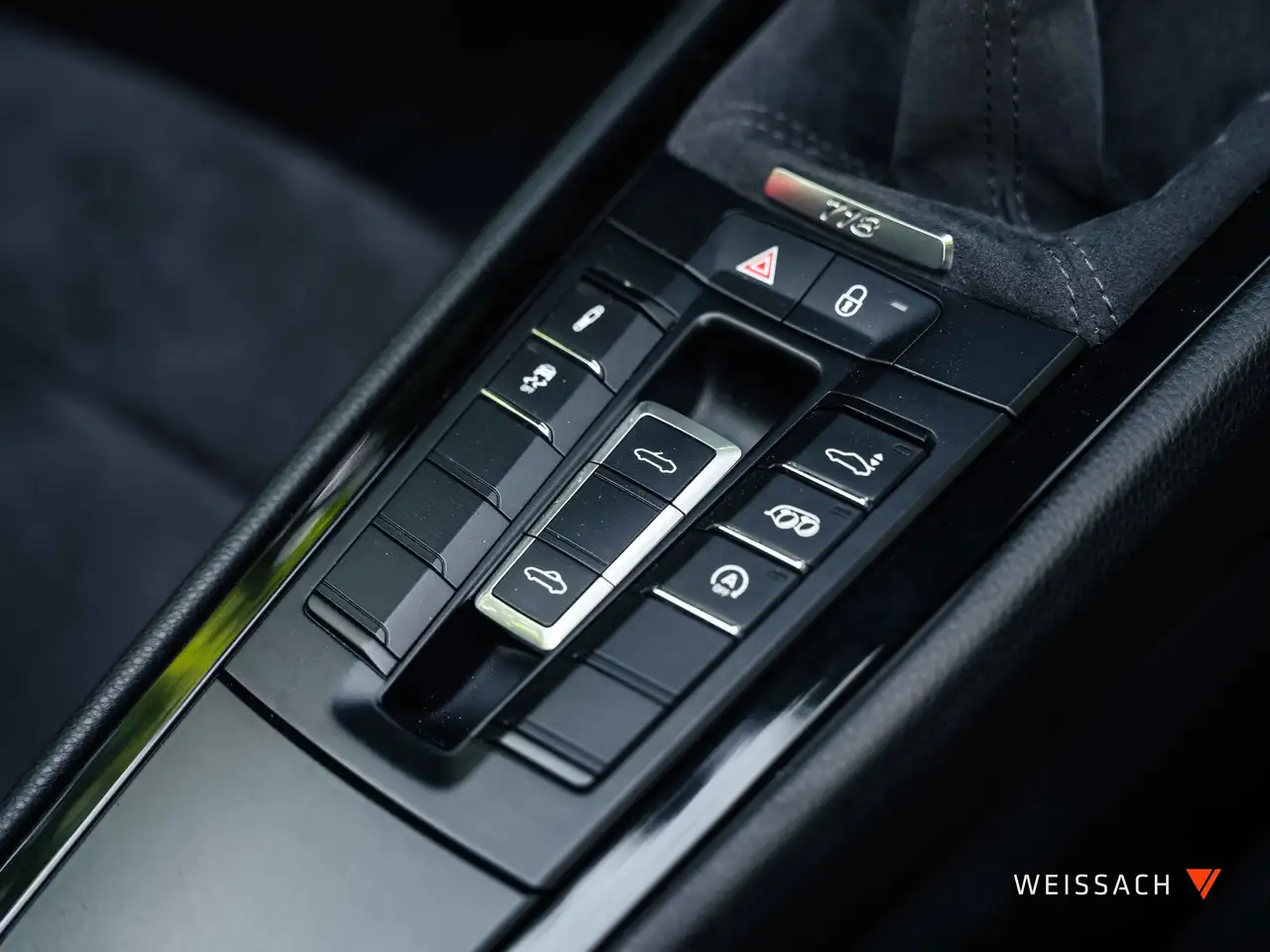 Porsche 718 Boxster photo Porsche 718 Boxster