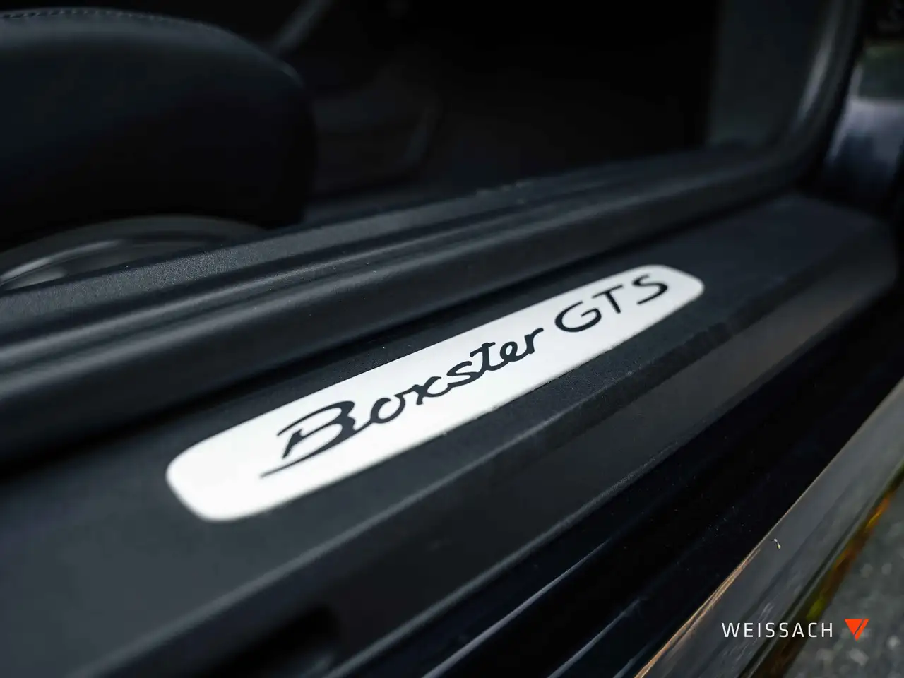 Porsche 718 Boxster photo Porsche 718 Boxster