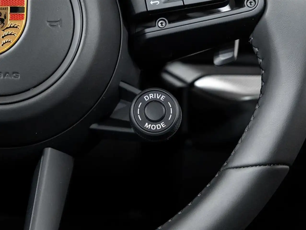 Porsche Cayenne снимка Porsche Cayenne