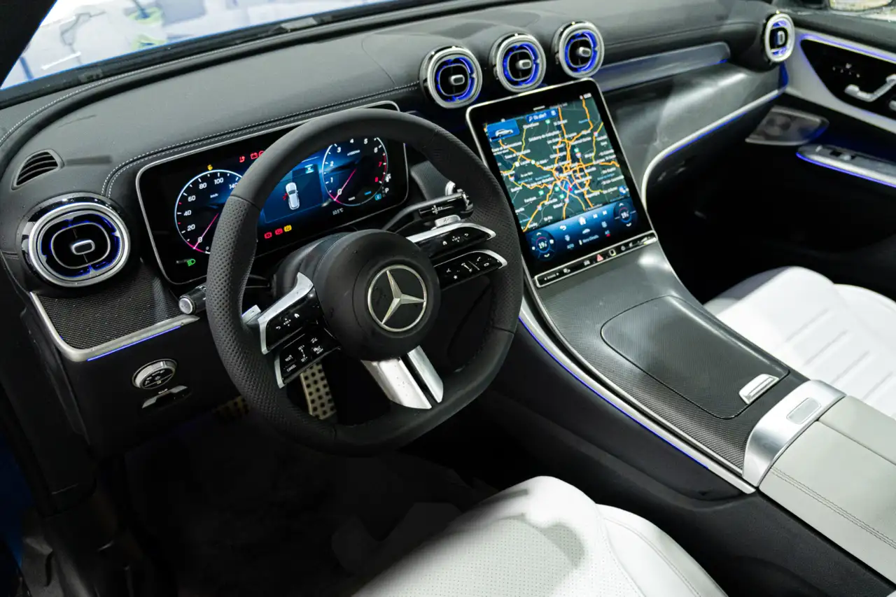 Mercedes-Benz GLC снимка Mercedes-Benz GLC