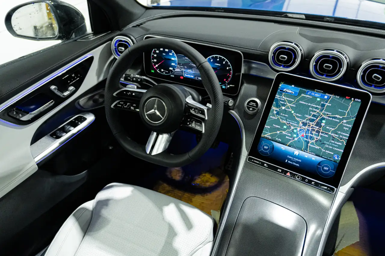 Mercedes-Benz GLC снимка Mercedes-Benz GLC