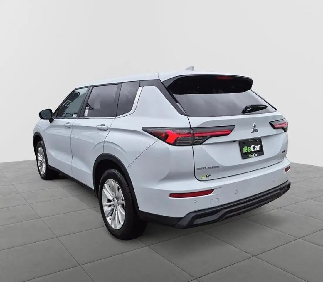 Mitsubishi Outlander снимка Mitsubishi Outlander